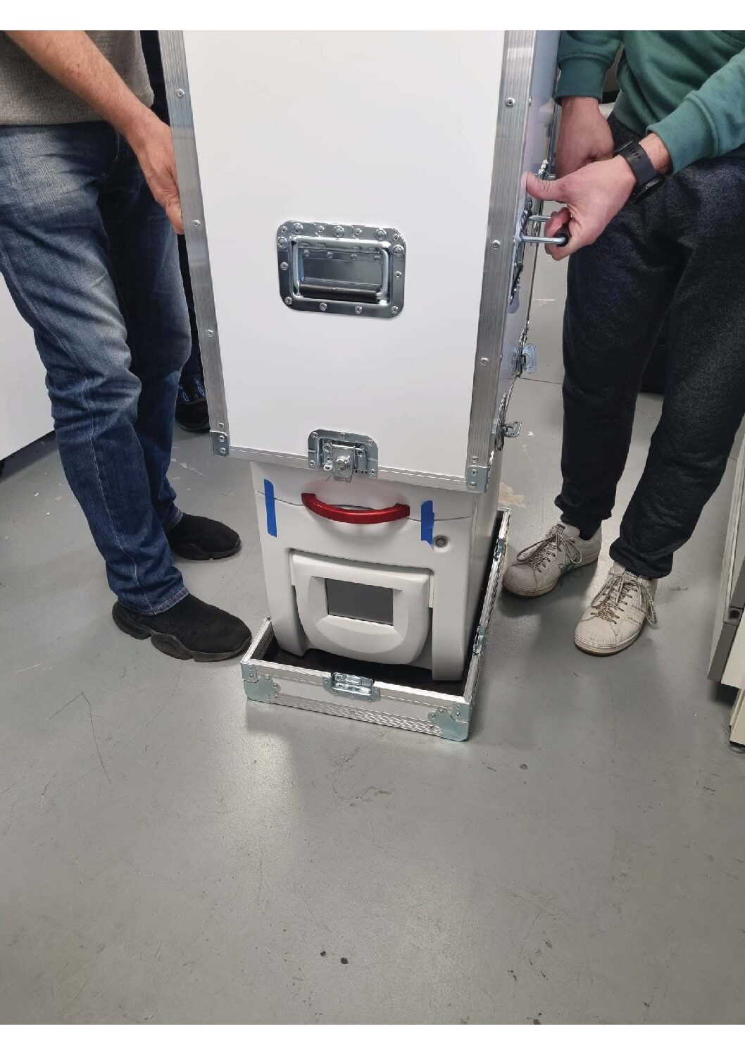 Caisse de transport type flight case pour GénoGrinder GG2010 – Image 2