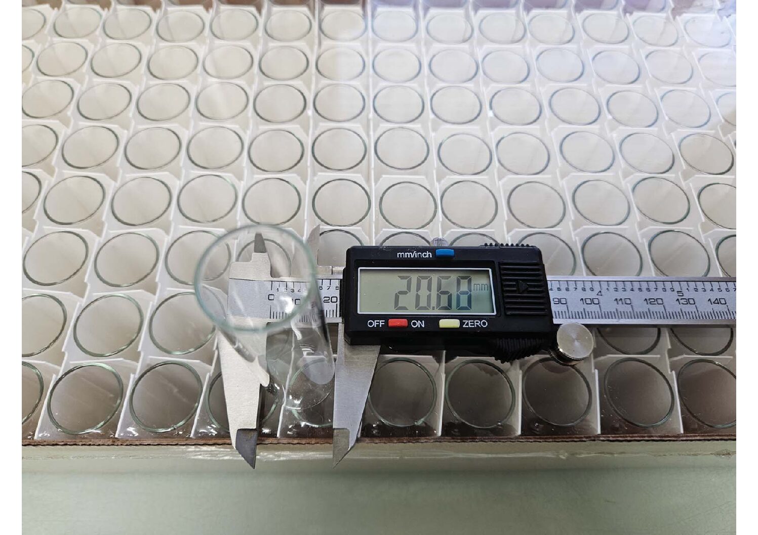 Tubes à centrifuger conique vissant 100ml